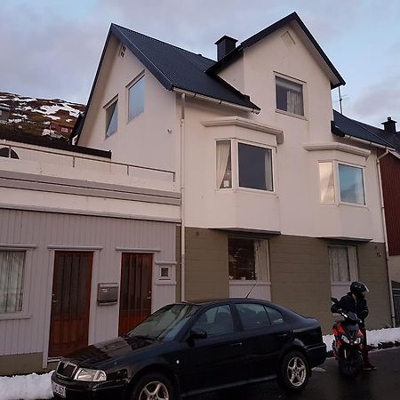 Budget Guesthouse Borgustova Vestnanhavn Exterior foto